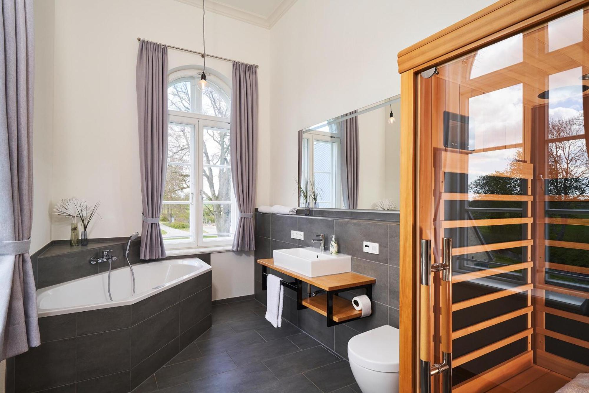 Ferienwohnungen Herrenhaus Gut Oestergaard Steinberg  Ngoại thất bức ảnh